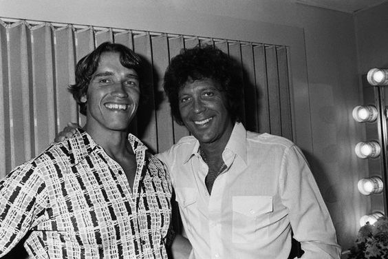 10 Aug 1977, Los Angeles, California, USA --- Austrian-born American actor and bodybuilder Arnold Schwarzenegger and Welsh singer Tom Jones. --- Image by © Jim McHugh/Sygma/Corbis